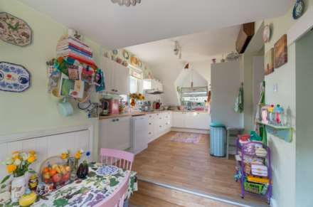 Warminster Road Bathampton Bath, Image 4