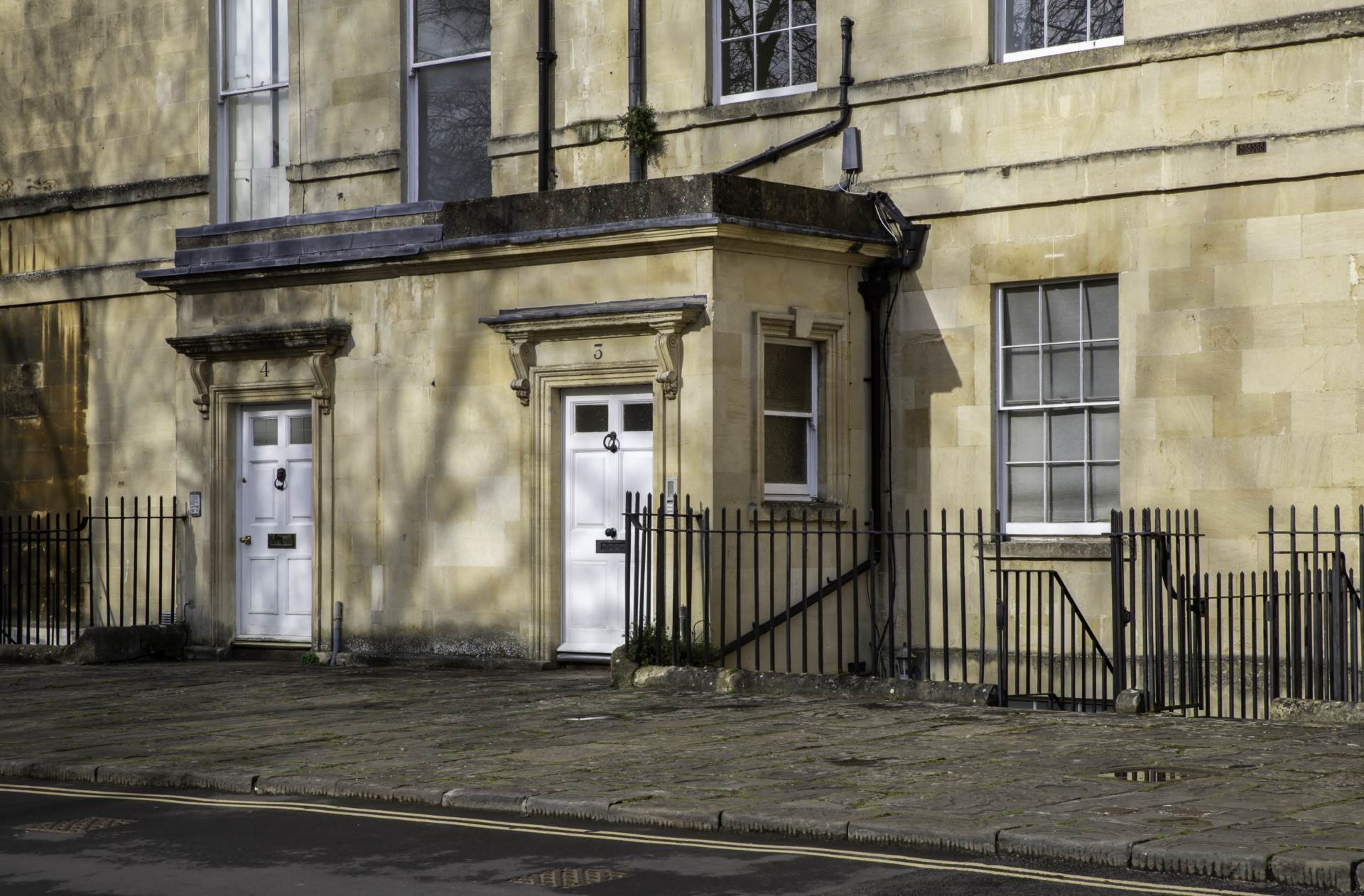 Queens Parade, Bath, Image 16