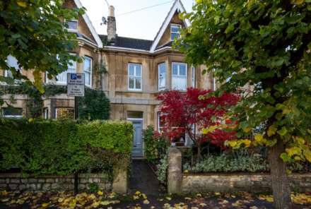 4 Bedroom Terrace, Kennington Road, Bath