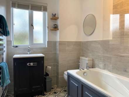 Chandler Close, Weston, Image 9