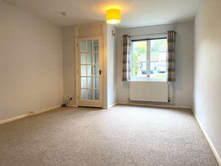 Frankland Close, Weston, Image 2