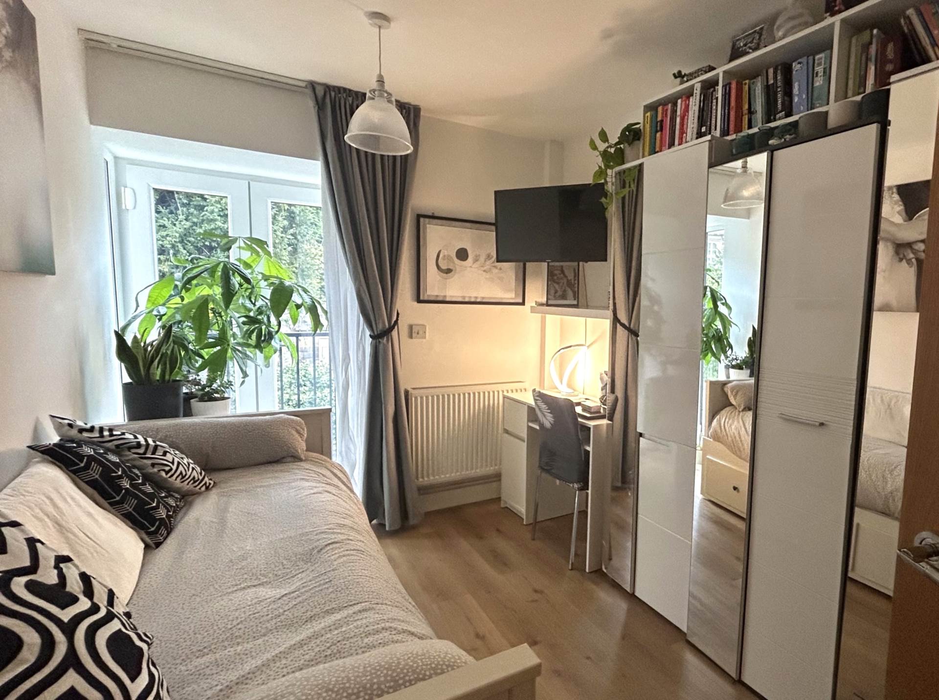 Oliver Court, Weston, Image 10