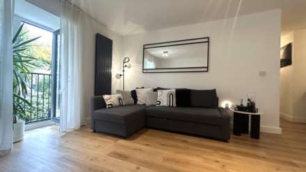 Oliver Court, Weston, Image 3