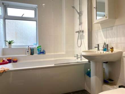 Chandler Close, Bath, Image 10