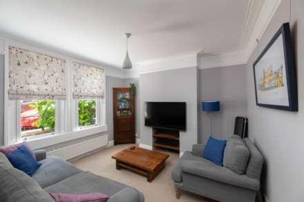 Coronation Avenue, Bath, Image 2