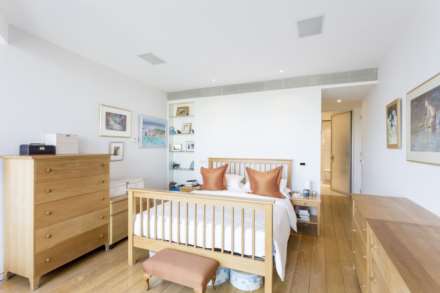 Albion Riverside, SW11, Image 9