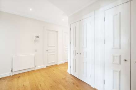 Rowan Lodge, Kensington Green, W8, Image 11
