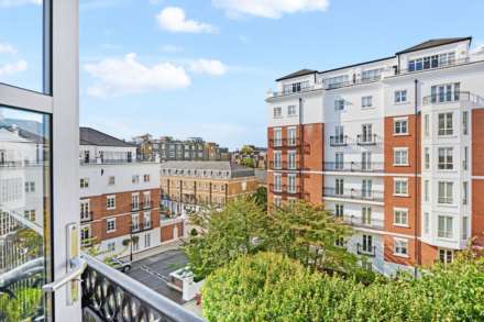 Oak Lodge, Kensington Green, W8, Image 1