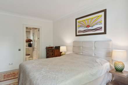 Magnolia Lodge, Kensington Green, W8, Image 11
