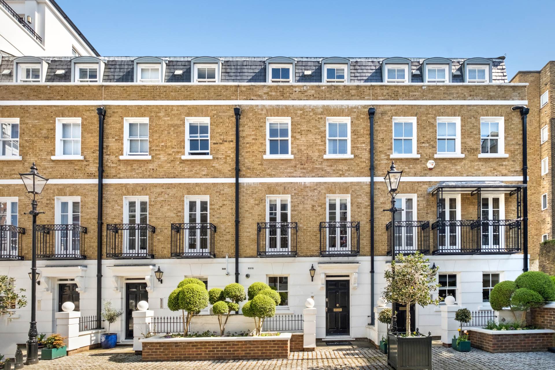 Devonshire Place, Kensington Green, W8, Image 1