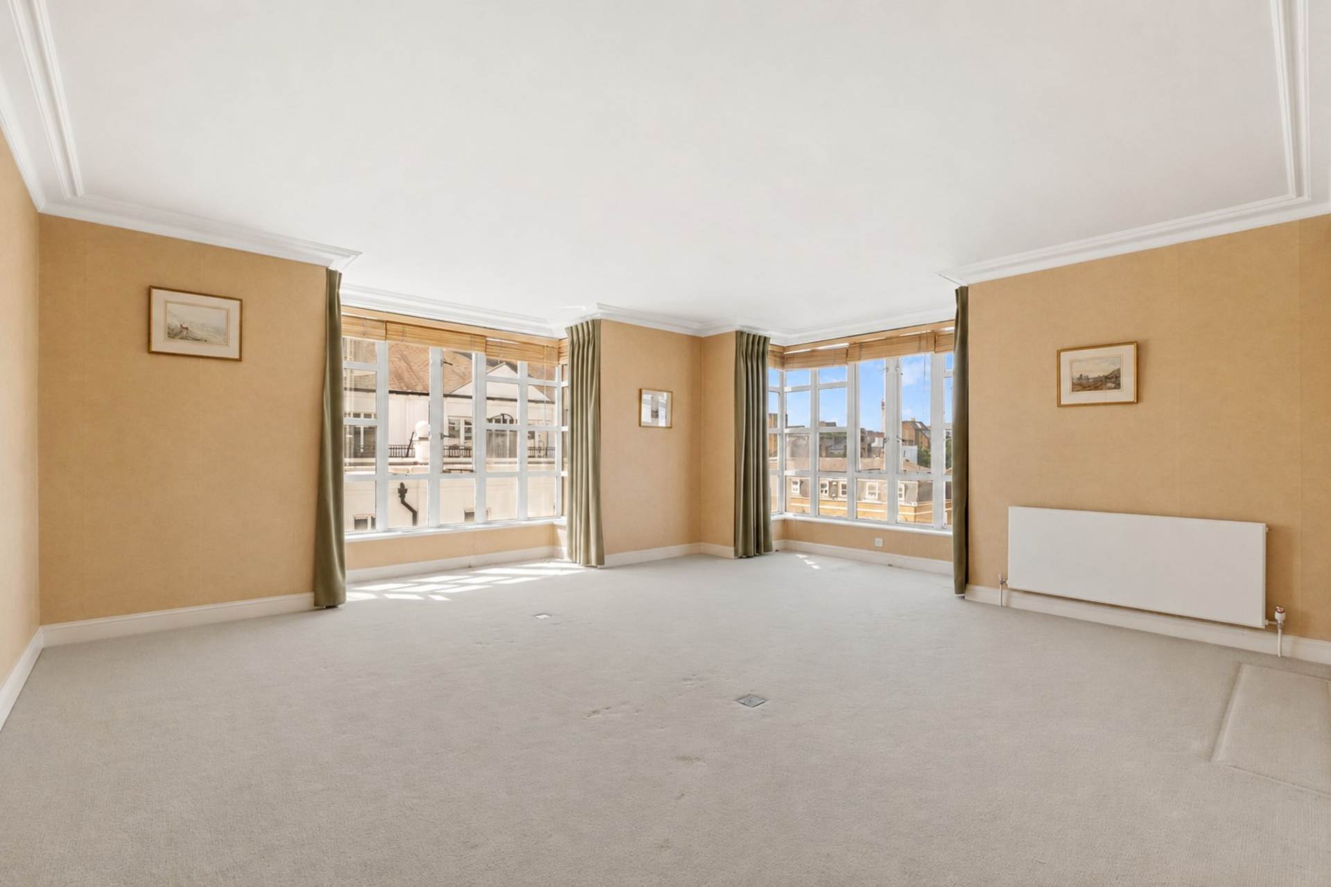 Oak Lodge, Kensington Green, Image 1