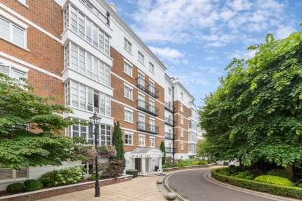Oak Lodge, Kensington Green, Image 12