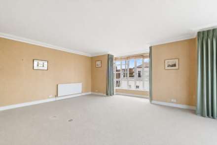 Oak Lodge, Kensington Green, Image 5