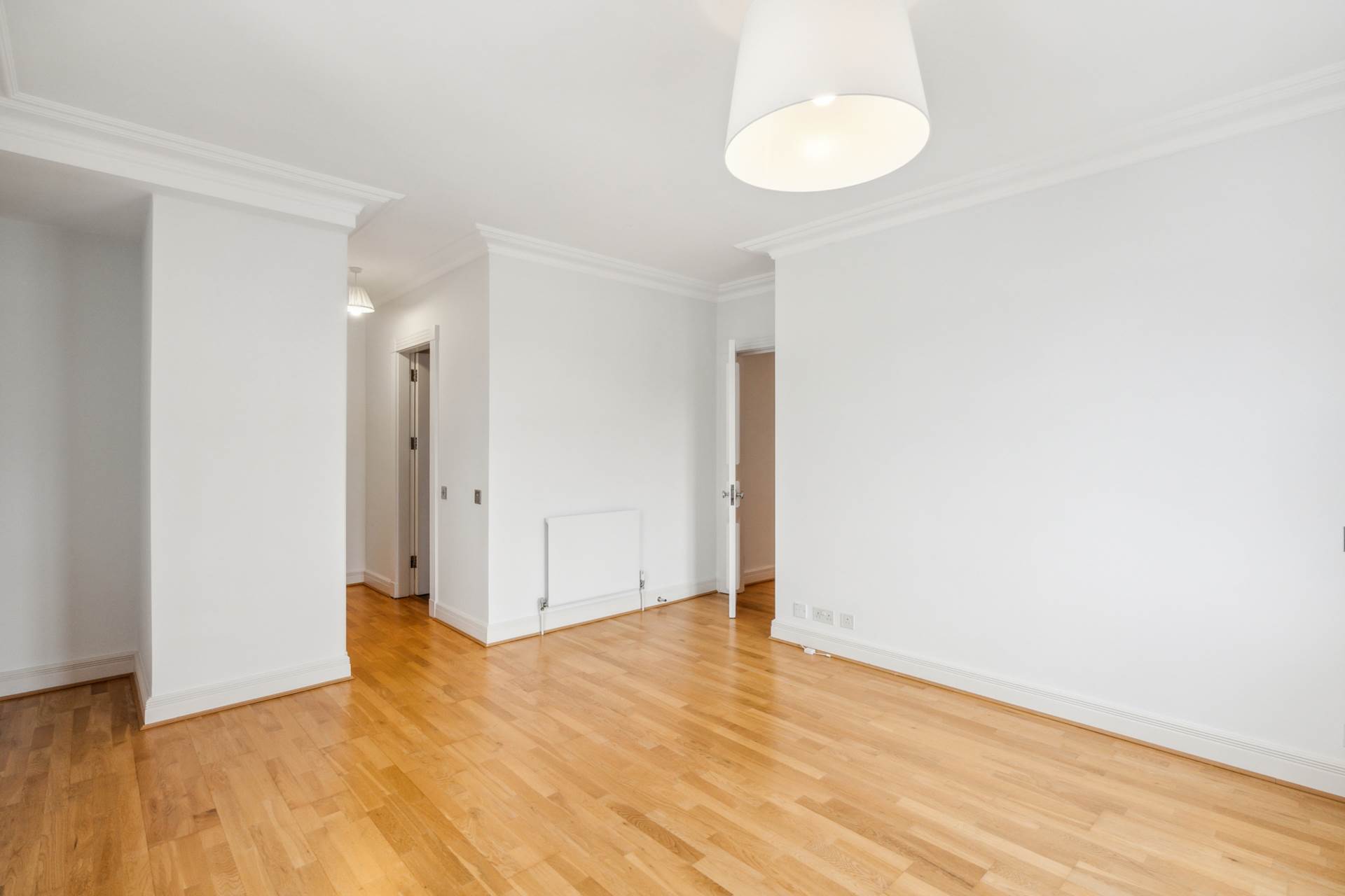 Rowan Lodge, Kensington Green, London, W8, Image 8
