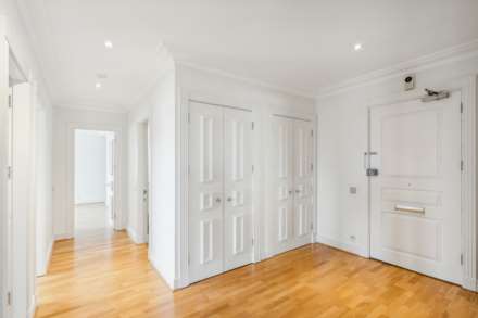 Rowan Lodge, Kensington Green, London, W8, Image 11