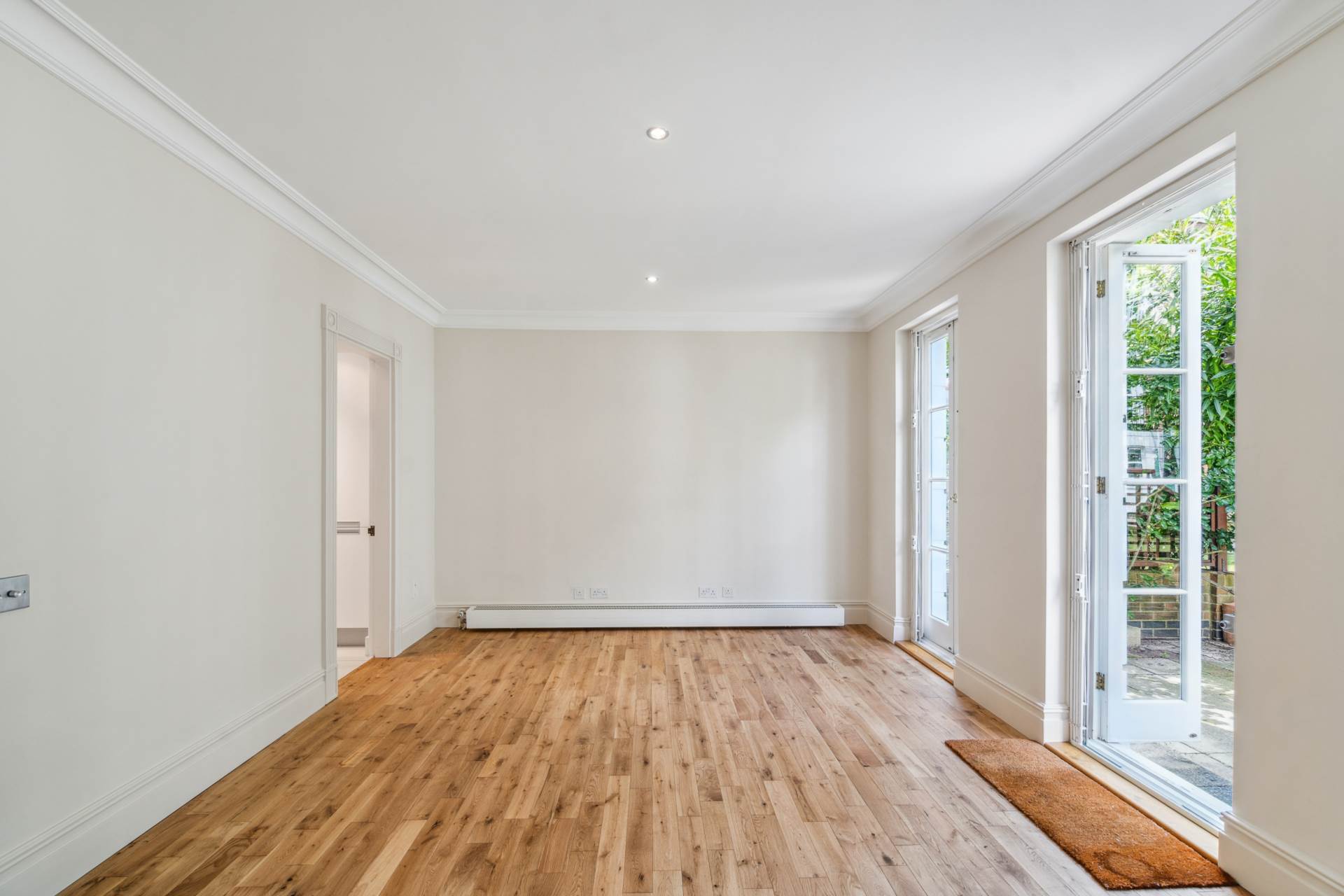 Thomas Place, Kensington Green, W8, Image 10