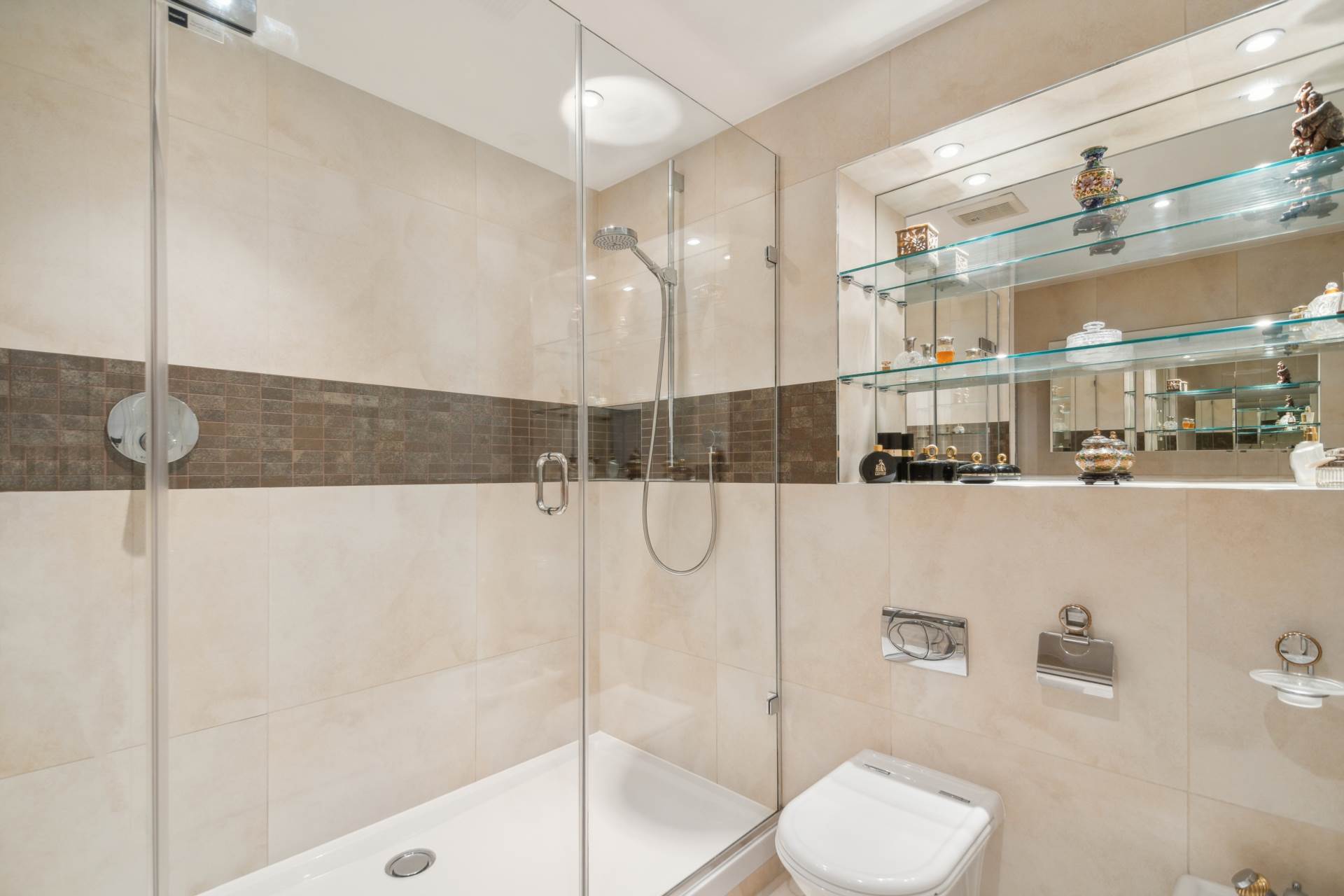 Thomas Place, Kensington Green, W8, Image 15
