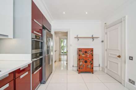 Thomas Place, Kensington Green, W8, Image 11