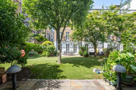 Thomas Place, Kensington Green, W8, Image 20