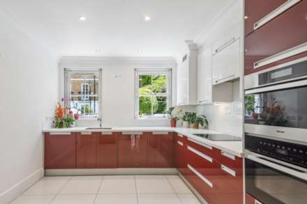 Thomas Place, Kensington Green, W8, Image 5