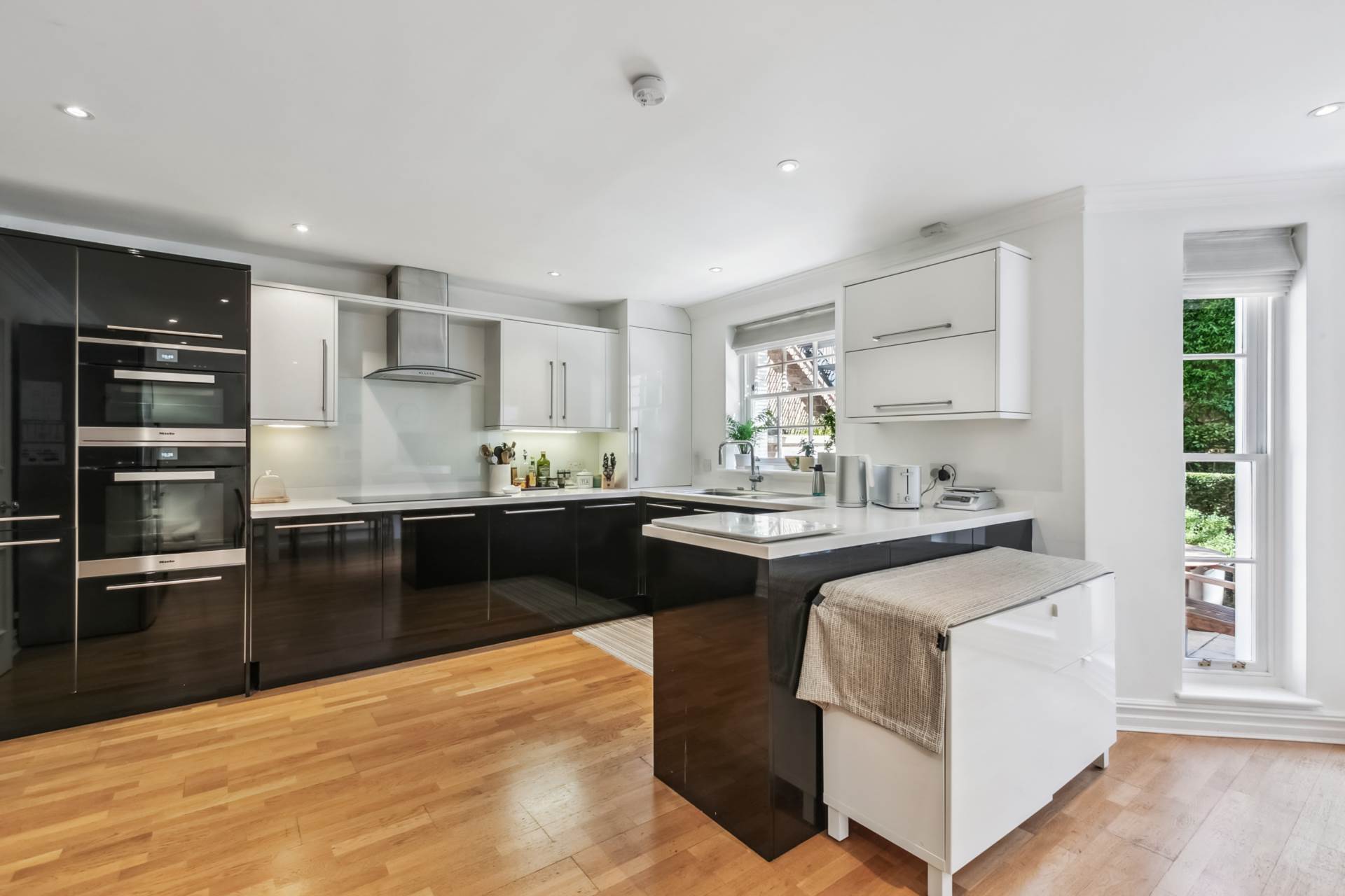 St Mary's Place, Kensington Green, W8, Image 12