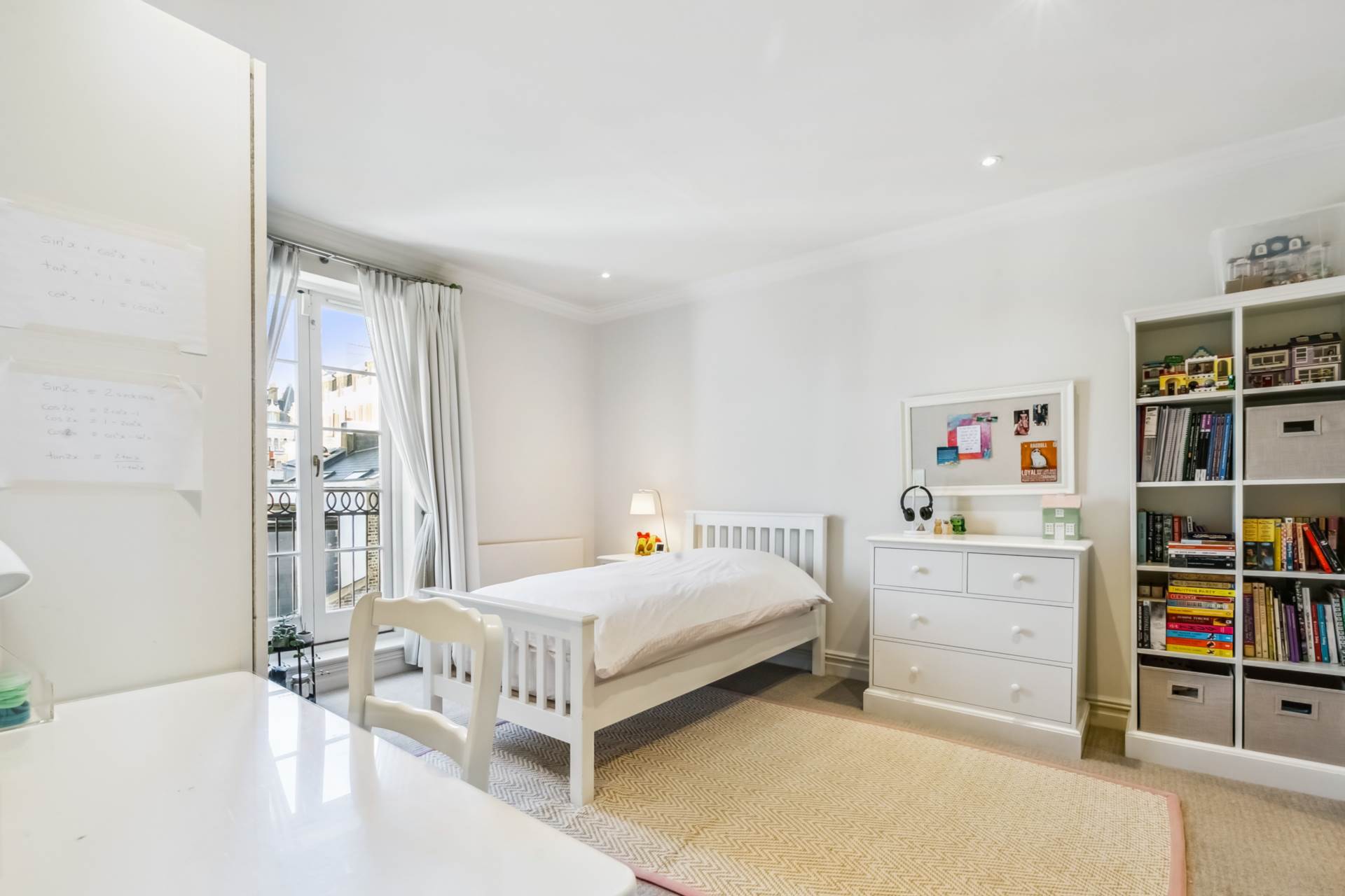 St Mary's Place, Kensington Green, W8, Image 14