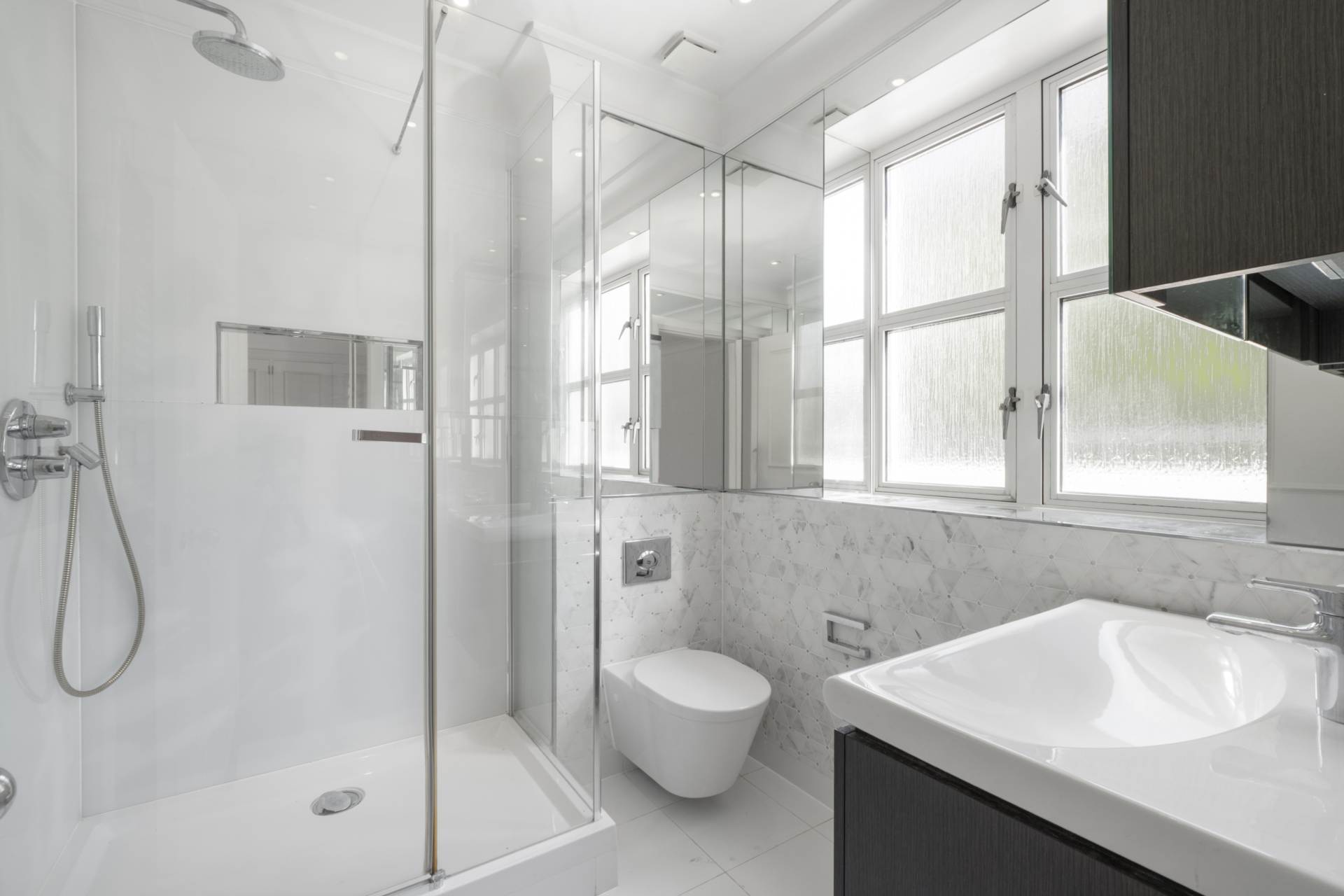 Aspen Lodge, Kensington Green, Image 11