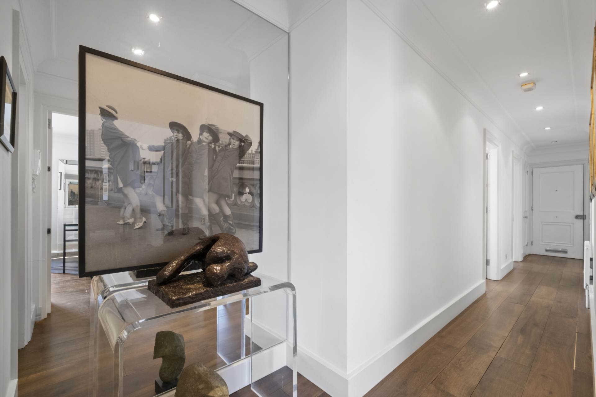 Aspen Lodge, Kensington Green, Image 14