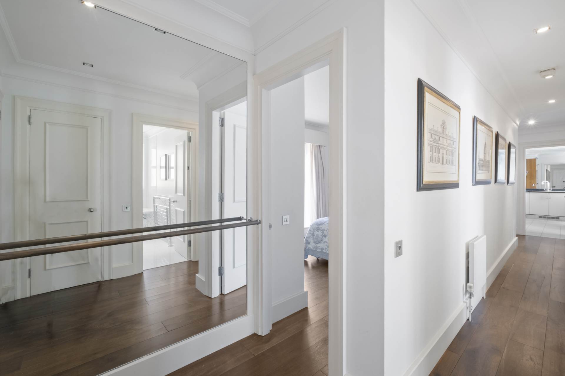 Aspen Lodge, Kensington Green, Image 16