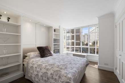 Aspen Lodge, Kensington Green, Image 12