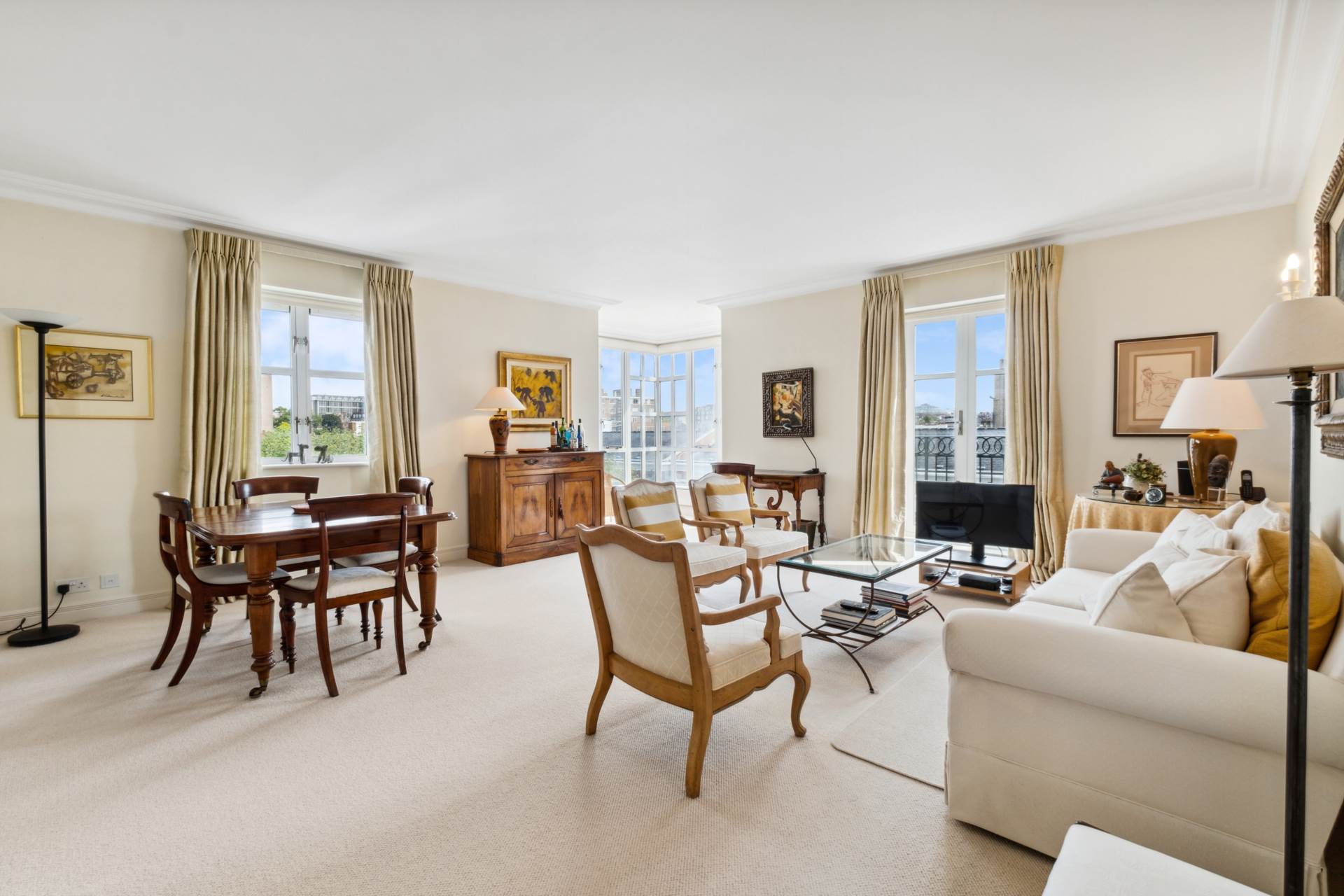 Oak Lodge, Kensington Green, W8, Image 1