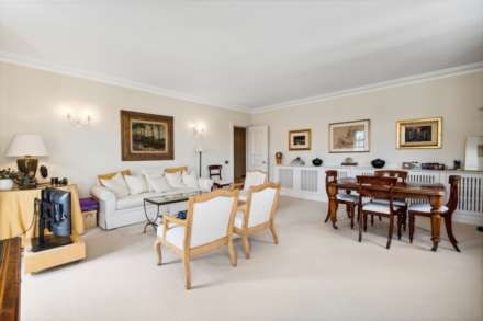 Oak Lodge, Kensington Green, W8, Image 5