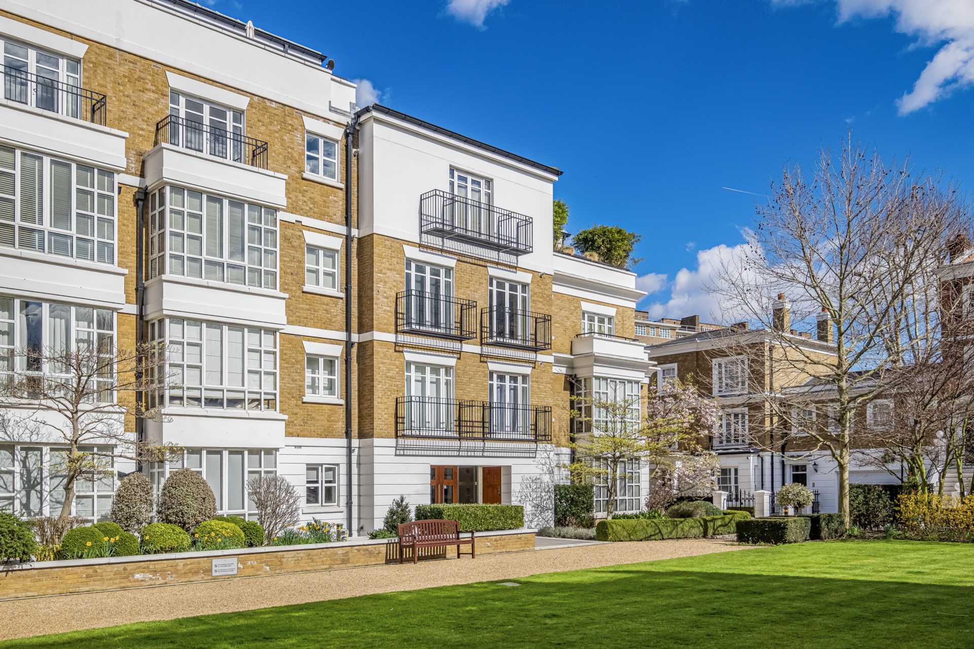 Chestnut Court, Kensington Green, W8, Image 2