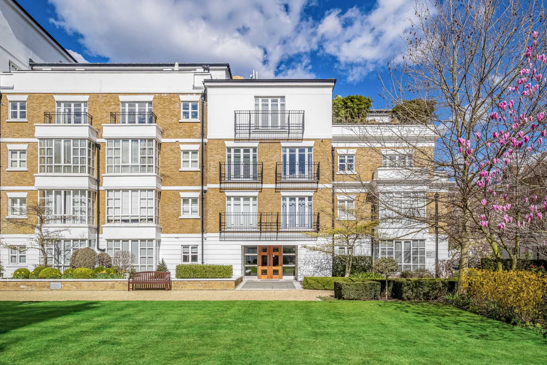 Chestnut Court, Kensington Green, W8, Image 8