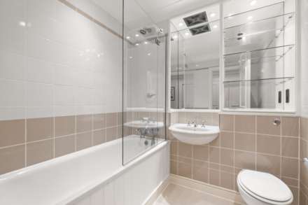 Magnolia Lodge, Kensington Green, W8, Image 12