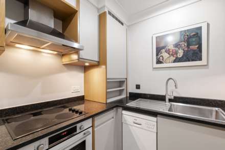 Magnolia Lodge, Kensington Green, W8, Image 6