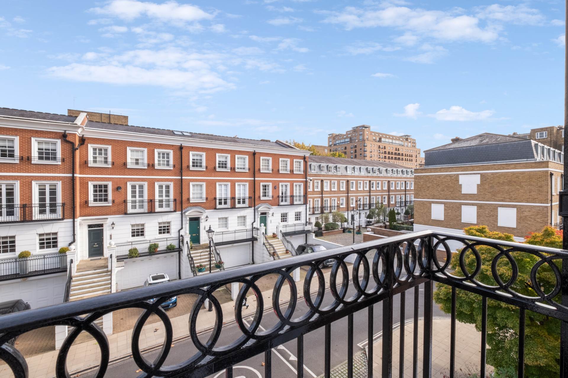 Kensington Green, W8, Image 7
