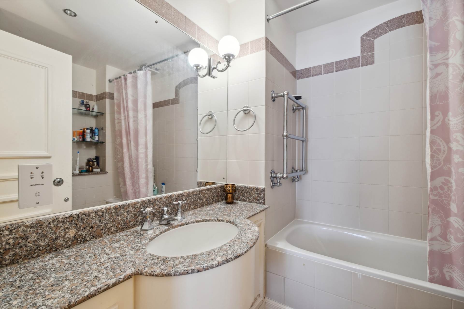 Kensington Green, W8, Image 9
