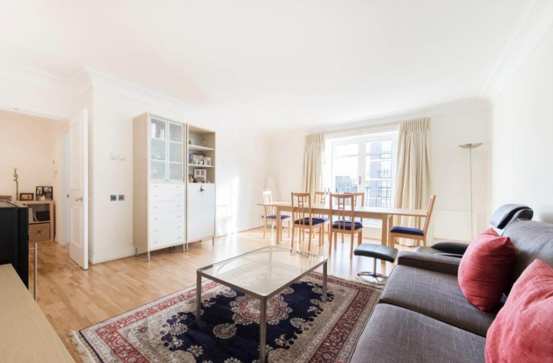 Chestnut Court, Kensington Green, W8, Image 1