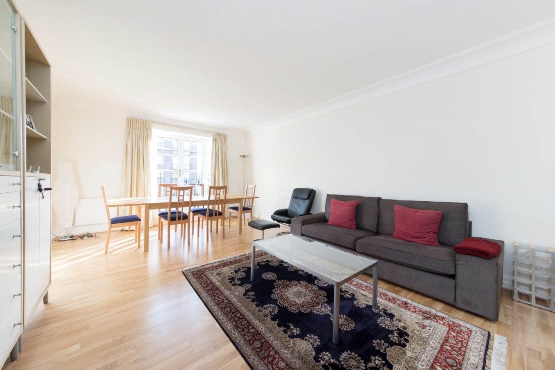 Chestnut Court, Kensington Green, W8, Image 3