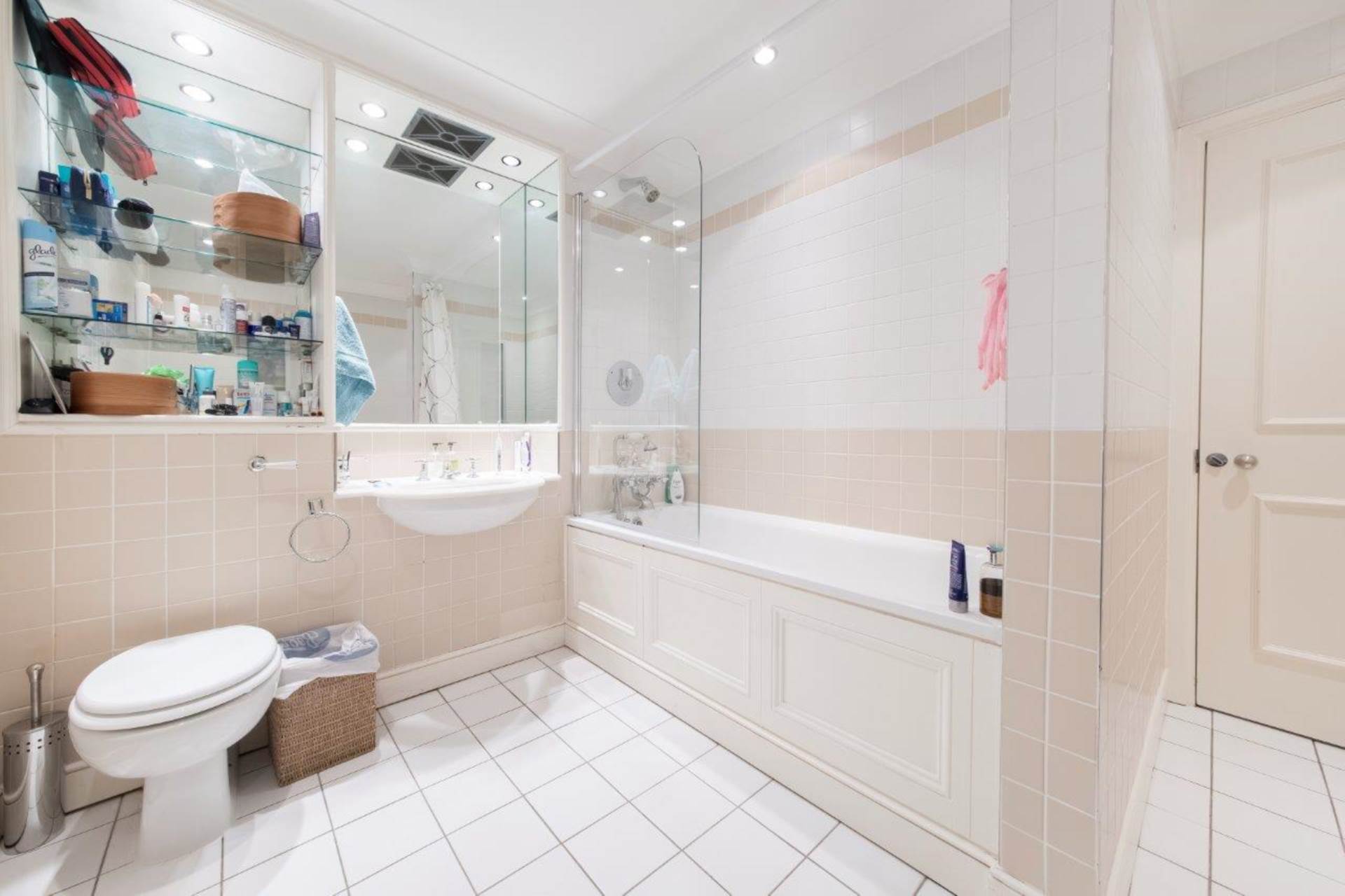 Chestnut Court, Kensington Green, W8, Image 7