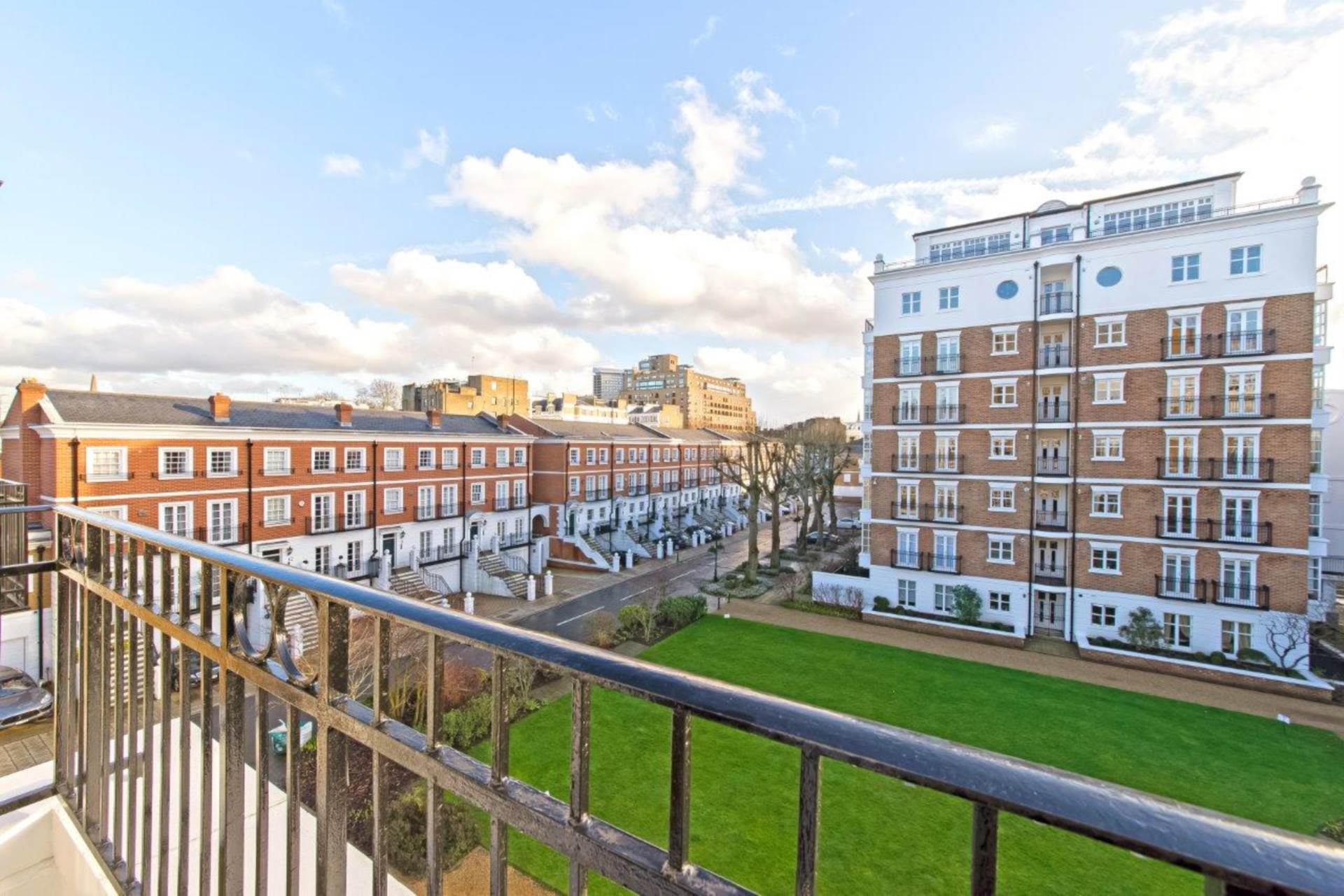 Chestnut Court, Kensington Green, W8, Image 8