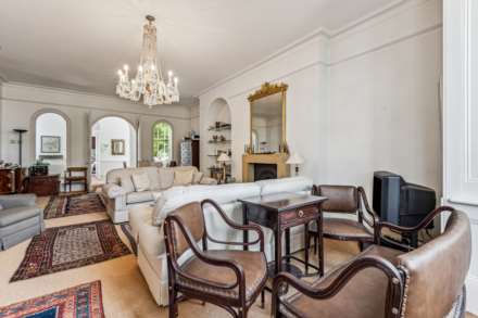 Stone Hall, Kensington Green, W8, Image 4