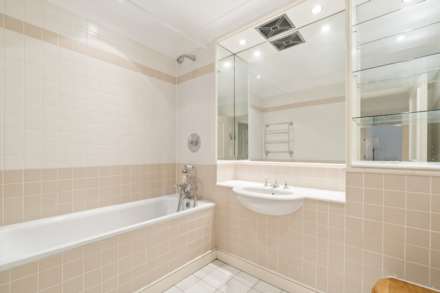 Maple Lodge, Kensington Green, W8, Image 4