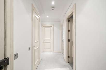 Maple Lodge, Kensington Green, W8, Image 5