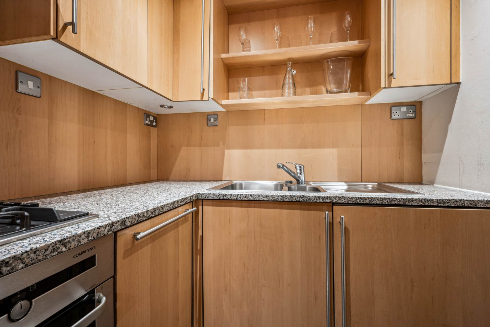 Francis House, Kings Chelsea, SW10, Image 14
