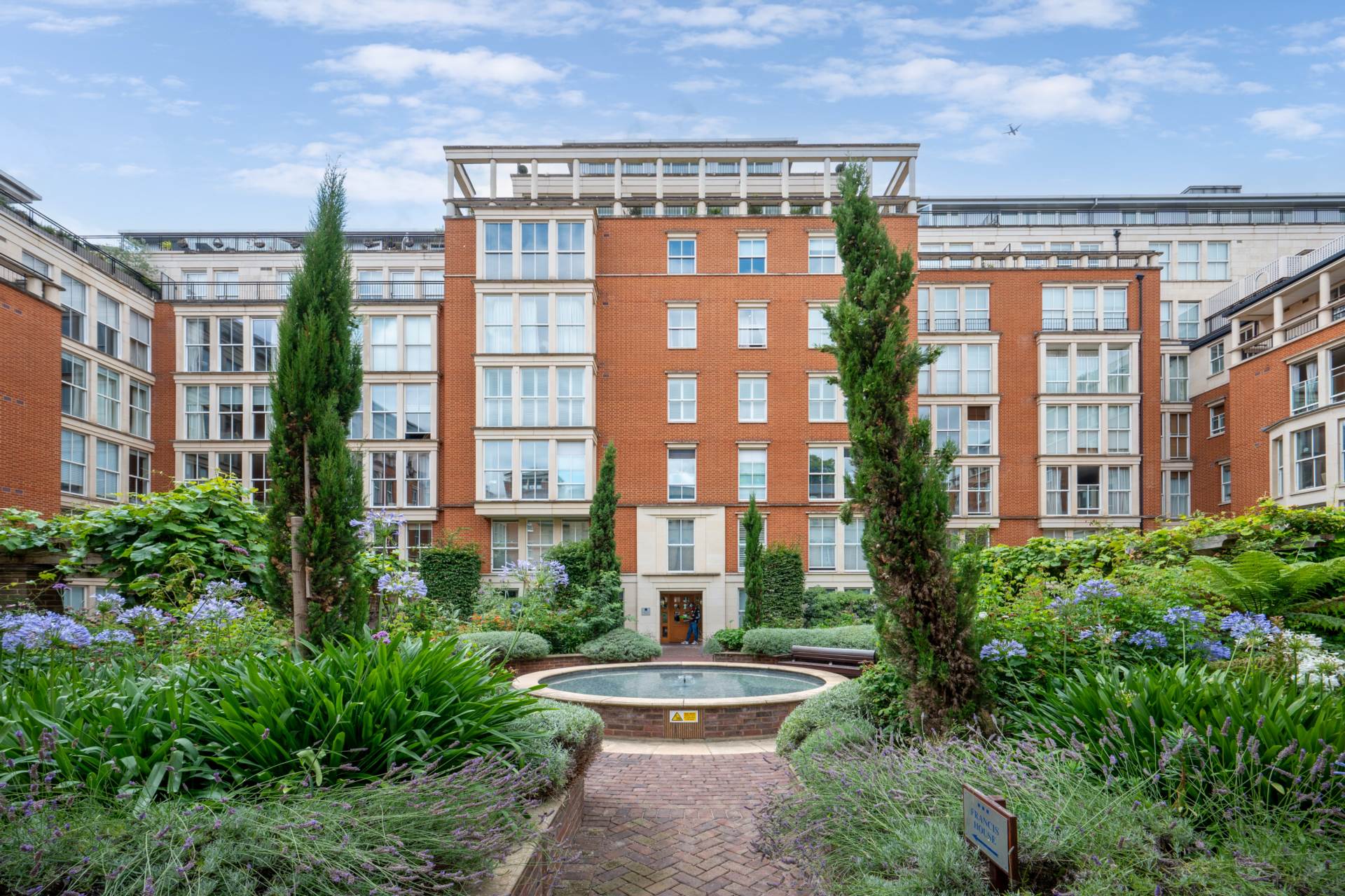 Francis House, Kings Chelsea, SW10, Image 6