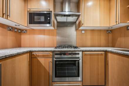 Francis House, Kings Chelsea, SW10, Image 3