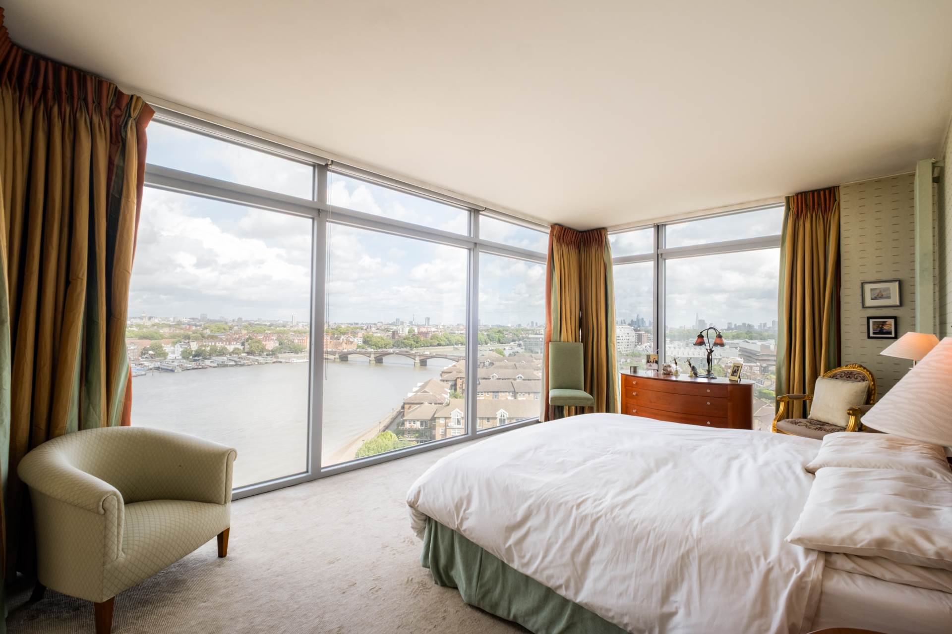 The Montevetro Building, Battersea, SW11, Image 3