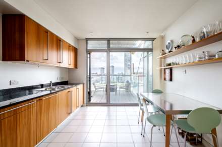 The Montevetro Building, Battersea, SW11, Image 12